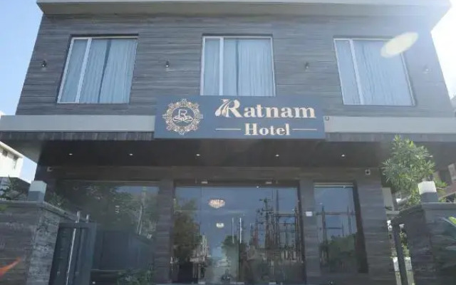 Hotel Ratnam Chitrakoot Nagar Udaipur