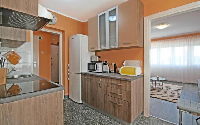 Apartment RINO****, 58m², 170m from the beach