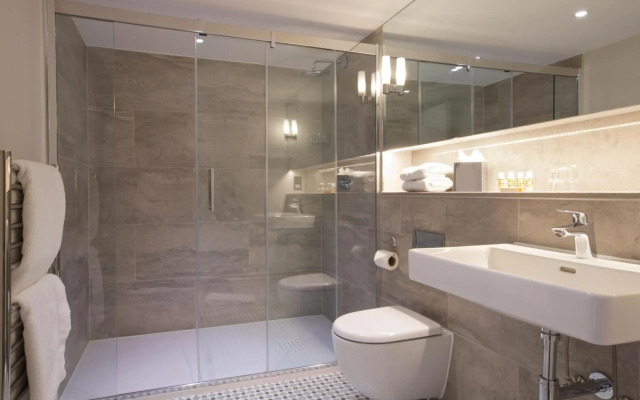 54 Queens Gate Hotel