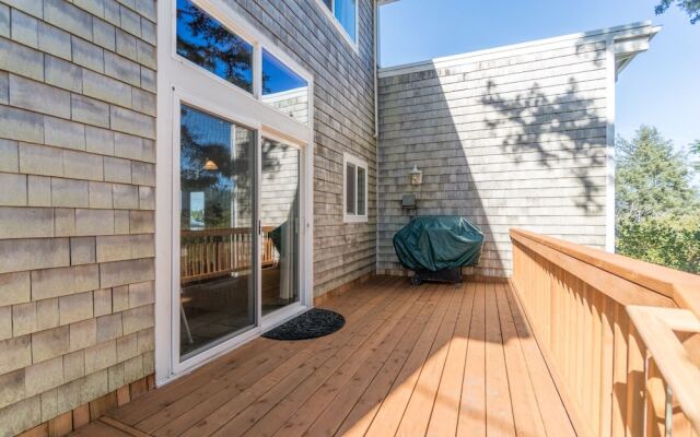 The Strand at Twin Rocks