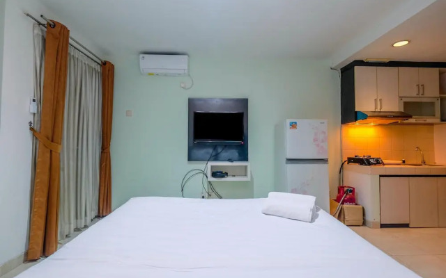 Homey and Tidy Studio Apartment at Margonda Residence 3