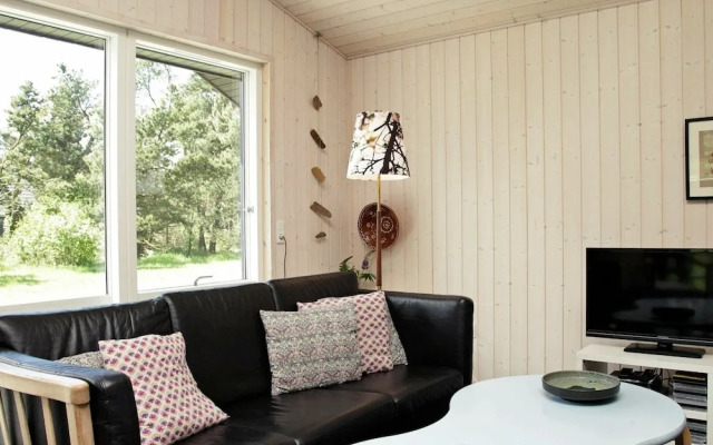 10 Person Holiday Home in Oksbol