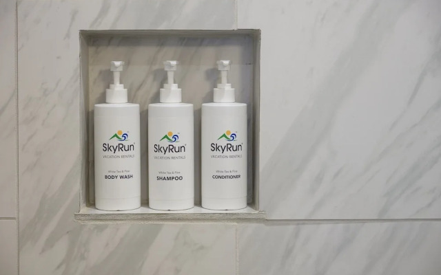 The River House 3 Bedroom Cabin