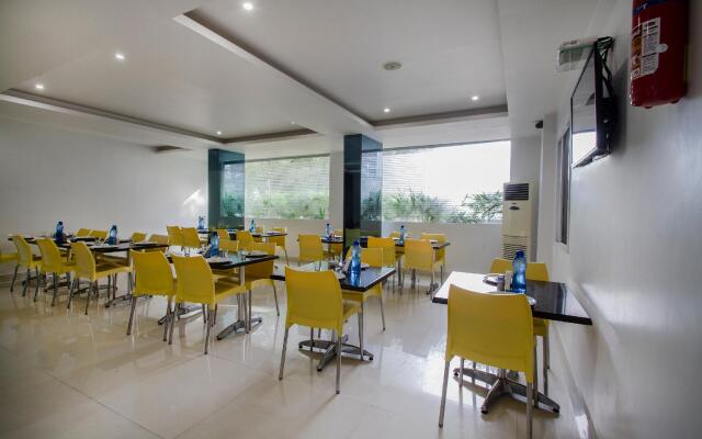 OYO 9405 Hotel Stay Home
