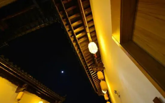 Guixiang Huju B&B (Jianshui Ancient City)