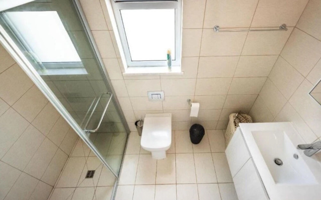 Remarkable 3-bed House in Paralimni