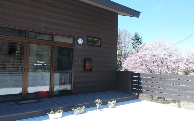 Okunikko Guesthouse JUN