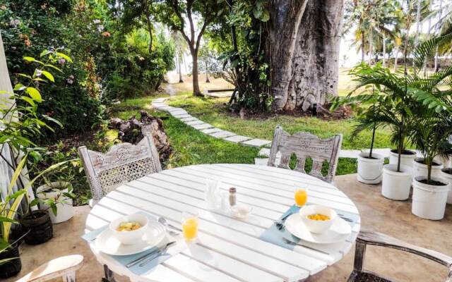 Baobab Beach House Bed & Breakfast