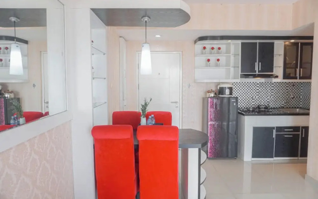 Cozy Living And Relaxing 2Br At Bogor Valley Apartment