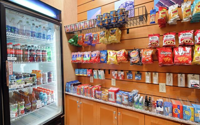 Hampton Inn & Suites Bremerton