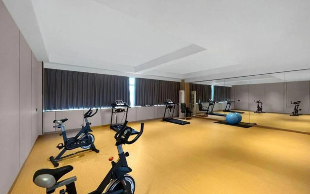 Manzhou International Hotel (Fushun Avenue)