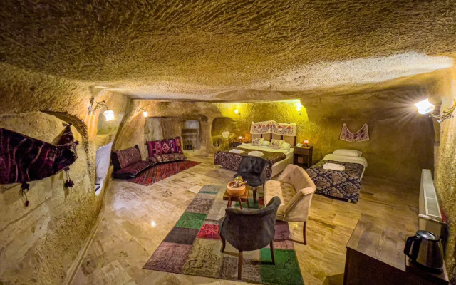 Heritage Cave Suites