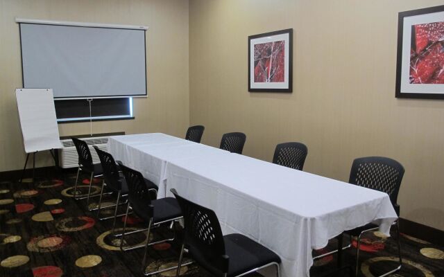 Best Western Plus Kindersley Hotel