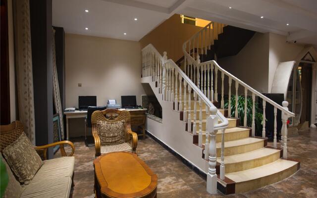 Yangshuo Village Retreat