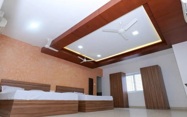 Balu Residency - A Business Class Hotel