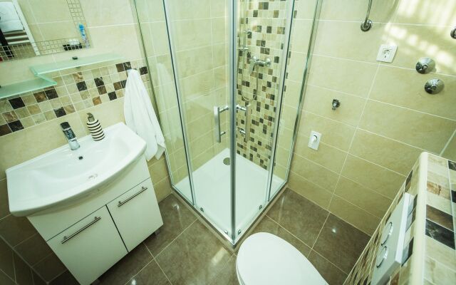 Studio apartment Mar - with view: SA3-Red Split, Riviera Split