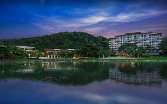 Pico Sands Hotel
