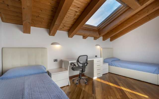 New Deal - APT with Terrace & Jacuzzi