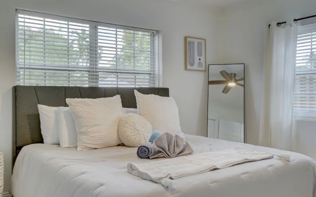 Madrina's Cozy 3BR-1BA Spacious Backyard