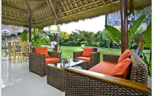 Villa Kunang Kunang