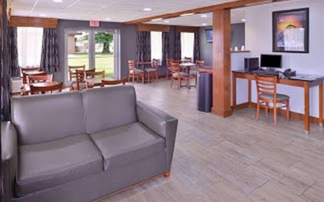 SureStay Hotel by Best Western Bowling Green North