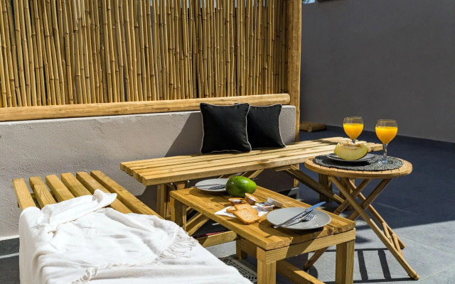Echo Suites