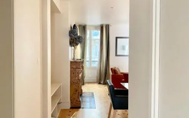 Marais Musée Picasso Luxury 3 Bedroom Apartment