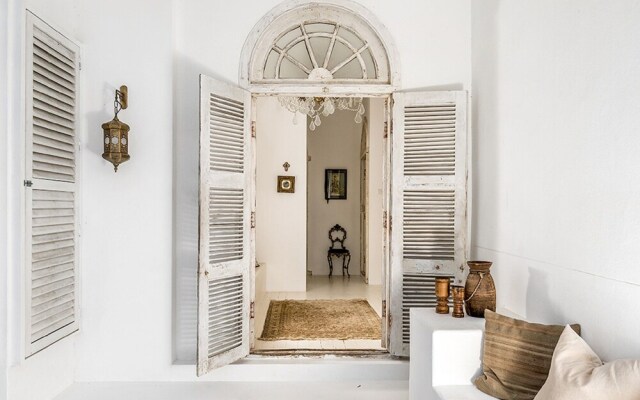 Your Luxury Escape - Bisque House