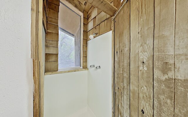 1013cove 3 Bedroom Home