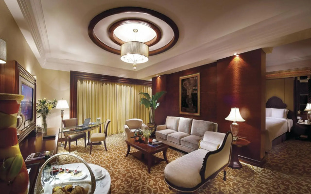 Regal Palace Hotel
