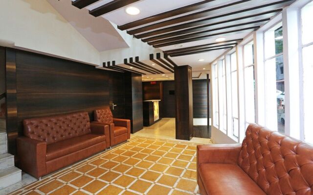 OYO Flagship 22444 Hotel Shiwalik Regency Mall Road