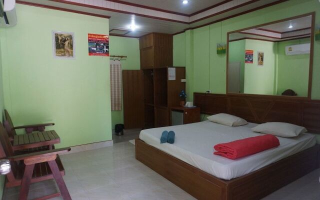 Thumneab Guesthouse