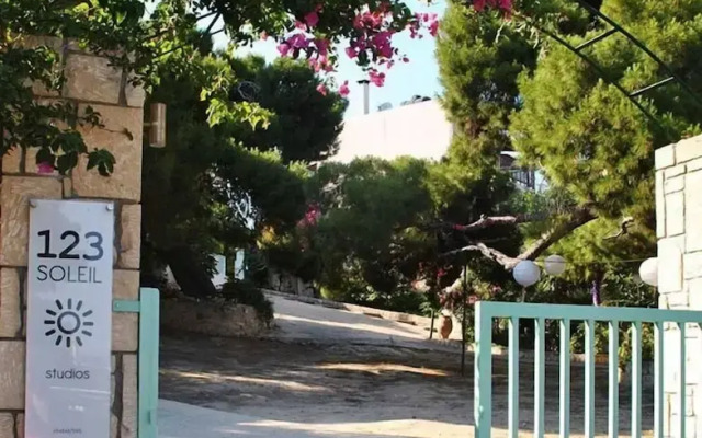 123 Soleil Studios