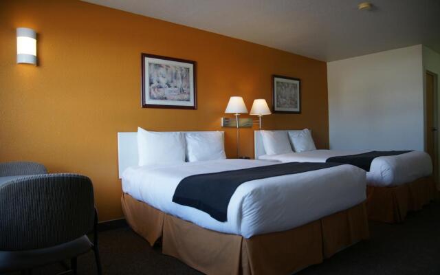 R & R Inn & Suites