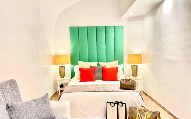 Fontana di Trevi Diamond Boutique