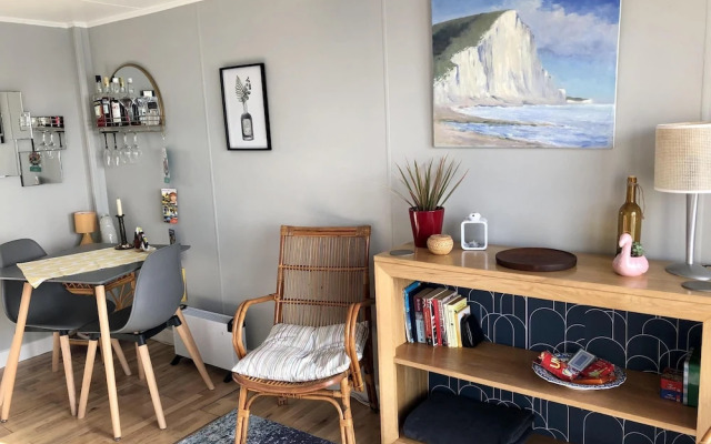 Brighton Water Cabin With Free Parking