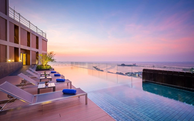 Somerset Harbourview Sri Racha