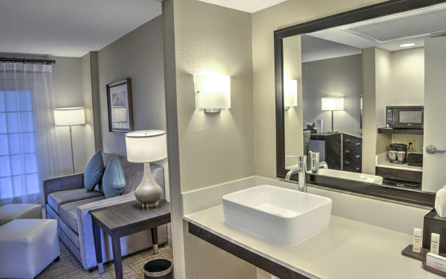 Embassy Suites by Hilton Indianapolis North