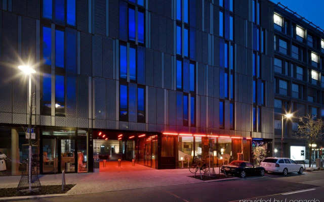 Numa Berlin Weinmeister
