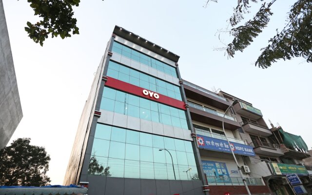 OYO Flagship 589 Dwarka