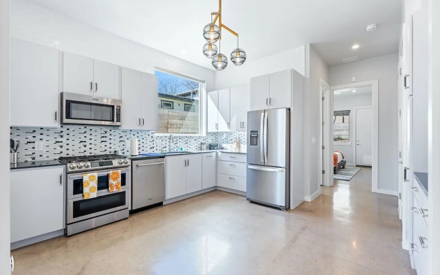 Trendy 3 Bedroom in South Austin!