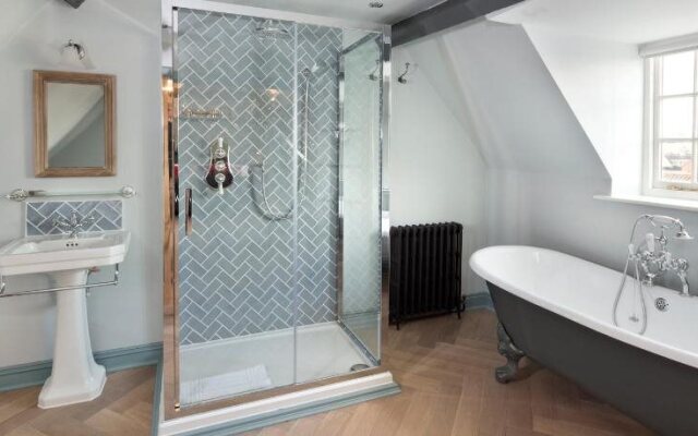 The George Townhouse