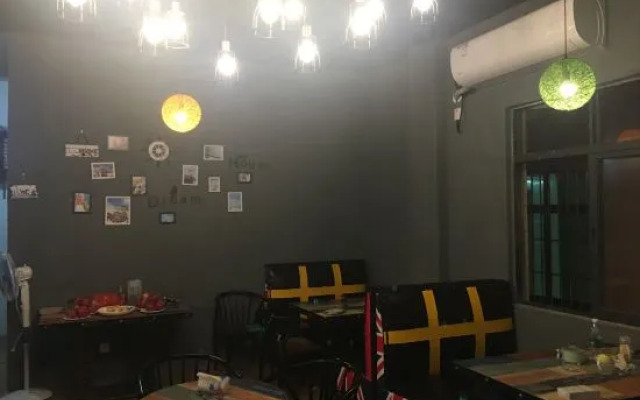 Xiangyulou Hostel
