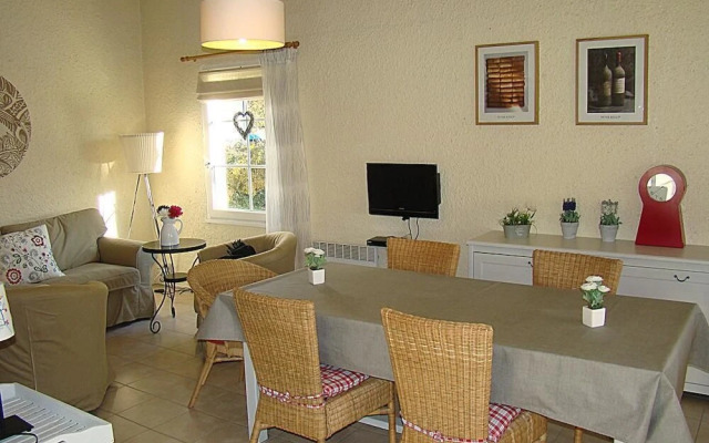 Etang Vallier Resort