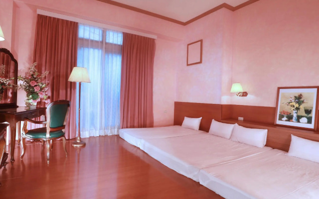 East Commercial Affairs Hotel