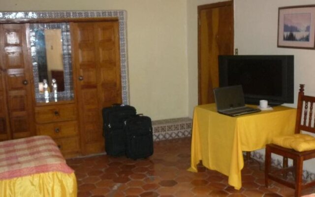 Hotel Colonial