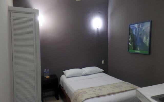 Uke Inn Hotel & Suites