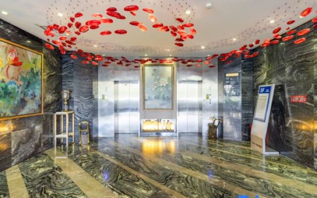Weishang Hotel (Xichang Moon Lake Park)