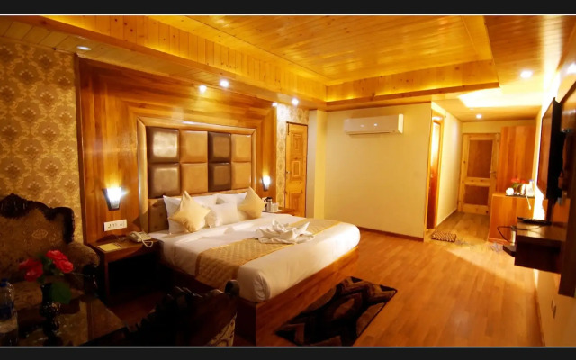 Grand Krisa Resort & Spa