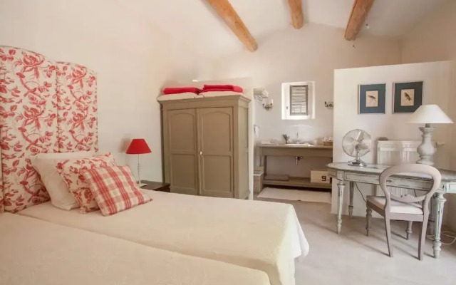 Villa Les Beaumettes - Haven of Peace in the Luberon